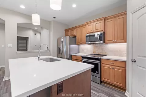 2111 Mountain Wind Loop, Bryan, TX 77807 photo 9