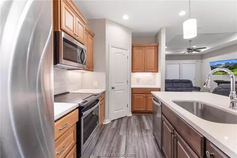 2111 Mountain Wind Loop, Bryan, TX 77807 photo 8