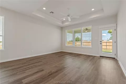 2804 Messenger Way, Bryan, TX 77803 photo 12