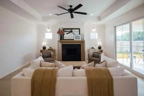 2920 Spector Dr, Bryan, TX 77808 photo 6