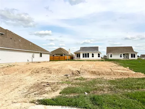 3132 Charge Ln, Bryan, TX 77808 photo 5
