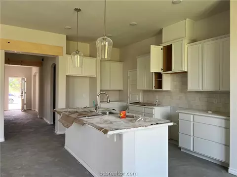 3132 Charge Ln, Bryan, TX 77808 photo 2