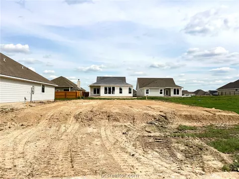 3132 Charge Ln, Bryan, TX 77808 photo 3