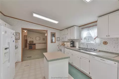 11154 Hillcrest Dr, Conroe, TX 77303 photo 19