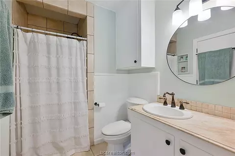 1204 Garden Ln, Bryan, TX 77802 photo 12