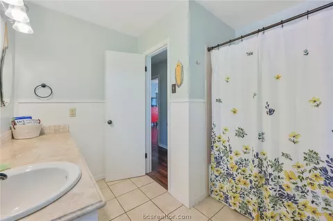 1204 Garden Ln, Bryan, TX 77802 photo 16