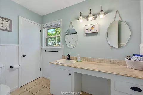 1204 Garden Ln, Bryan, TX 77802 photo 15