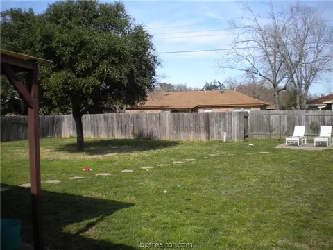 1107 Sage Ave, Bryan, TX 77803 photo 3