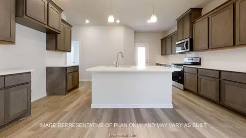 909 Toledo Bend Dr, College Station, TX 77845