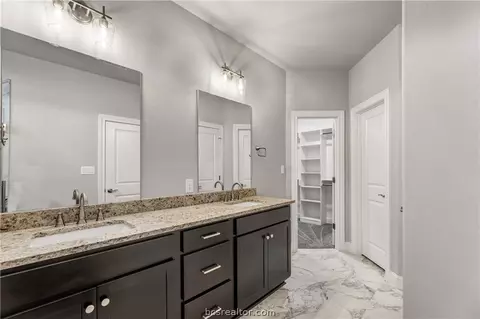 Bath - 4655 S Stonecrest Ct, Bryan, TX 77808 photo 4 of 4
