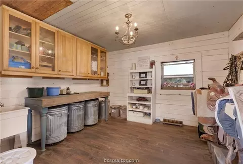 Kitchen - 9450 Deep Well Rd, Bryan, TX 77808 photo 5 of 5