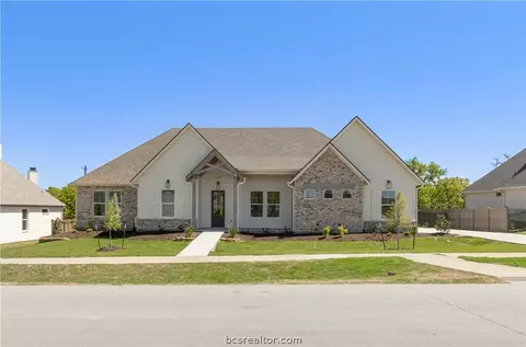 2114 Joe Will Dr, College Station, TX 77845