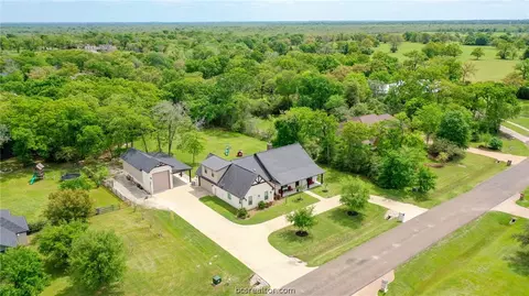1772 Red Haven Ct, College Station, TX 77845