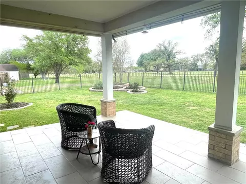 2507 Arbor Dr, Bryan, TX 77802 photo 6