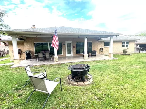 2507 Arbor Dr, Bryan, TX 77802 photo 4