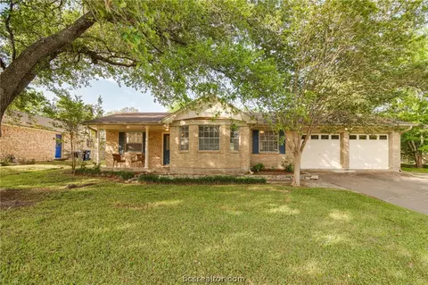 1210 Berkeley St, College Station, TX 77840