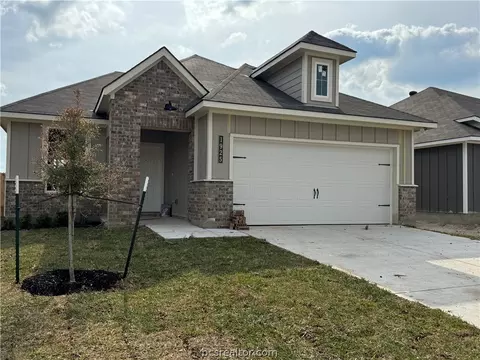 Exterior - 1925 Chief St, Bryan, TX 77807 photo 11 of 11
