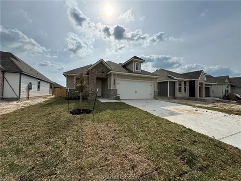 Exterior - 1925 Chief St, Bryan, TX 77807 photo 4 of 11