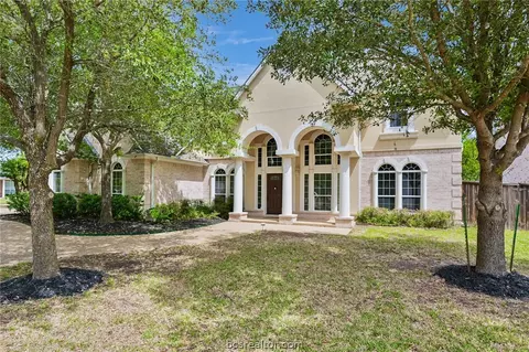 5101 Ganton Ct, College Station, TX 77845
