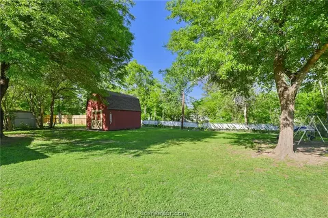 3907 Tanglewood Dr, Bryan, TX 77802 photo 20
