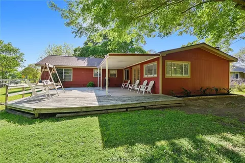 3907 Tanglewood Dr, Bryan, TX 77802 photo 18