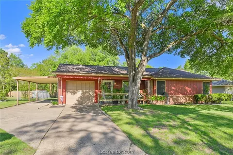 3907 Tanglewood Dr, Bryan, TX 77802 photo 6