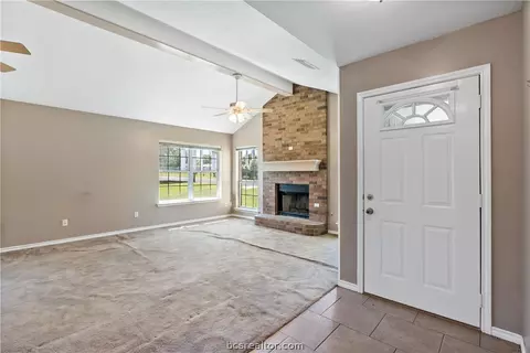 1608 Luza St, Bryan, TX 77802 photo 4