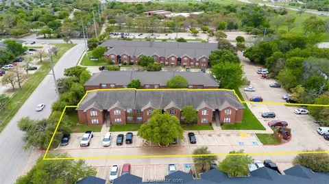 701 Balcones Drive D, College Station, TX 77845