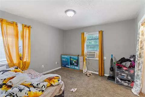 704 Boulevard St, Bryan, TX 77803 photo 9