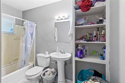 704 Boulevard St, Bryan, TX 77803 photo 11
