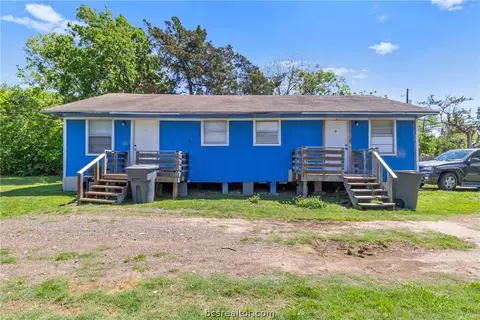 704 Boulevard St, Bryan, TX 77803
