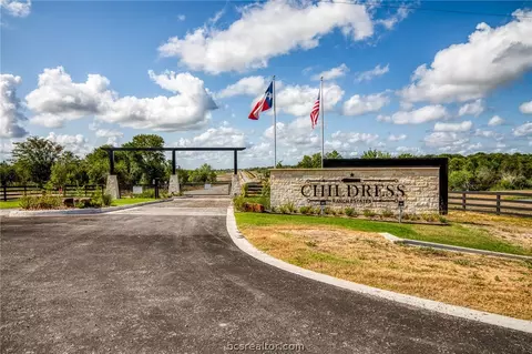 34 Childress Ranch Dr, Washington, TX 77880