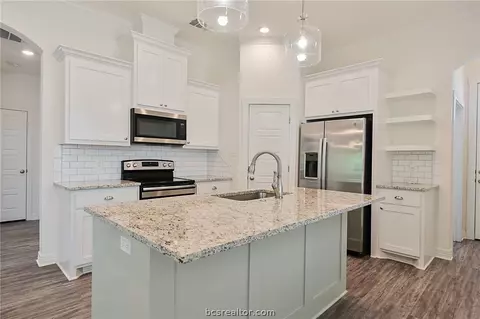 2139 Mountain Wind Loop, Bryan, TX 77807 photo 2