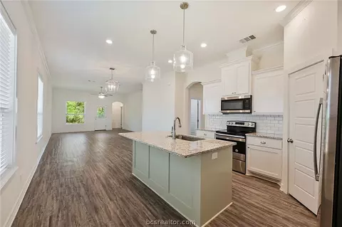 2139 Mountain Wind Loop, Bryan, TX 77807 photo 4