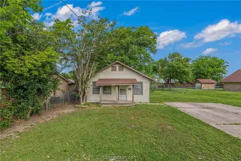 1509 Sycamore, Navasota, TX 77868