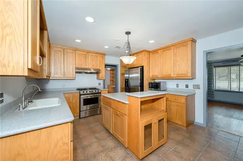406 Woodson Dr, Bryan, TX 77801 photo 9