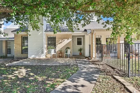937 Spring Loop, College Station, TX 77840