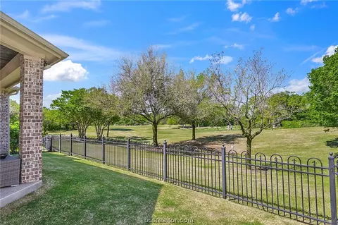 Exterior - 4305 Willowick Dr, Bryan, TX 77802 photo 5 of 5