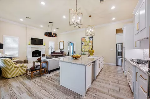 Kitchen - 4305 Willowick Dr, Bryan, TX 77802 photo 3 of 4