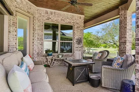 Exterior - 4305 Willowick Dr, Bryan, TX 77802 photo 2 of 5