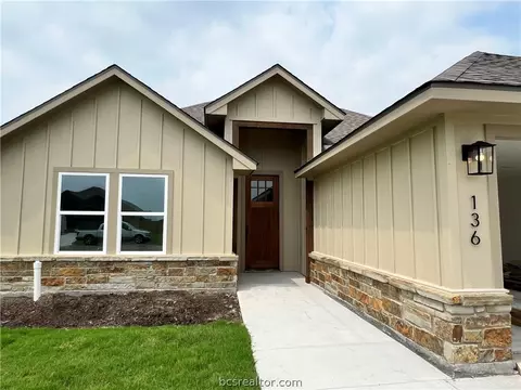136 Turnrow Cv, Snook, TX 77878