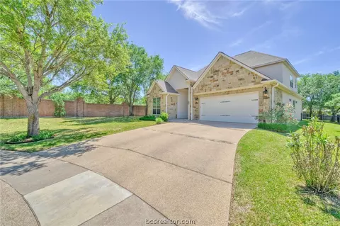 Exterior - 4300 Willowick Dr, Bryan, TX 77802 photo 2 of 6