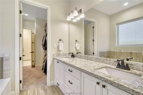 Bath - 4300 Willowick Dr, Bryan, TX 77802 photo 2 of 7