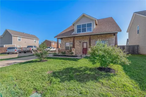 6903 Appomattox Dr, College Station, TX 77845