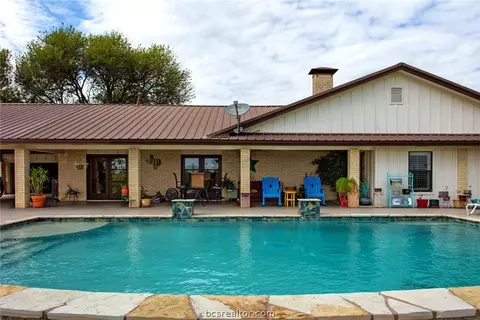 Exterior - 12303 Sandy Point Rd, Bryan, TX 77807 photo 7 of 11