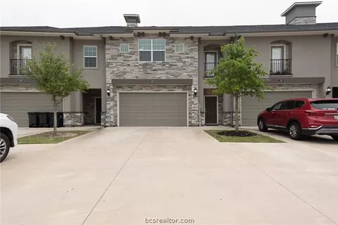 3309 Papa Bear Dr, College Station, TX 77845