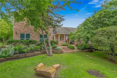 1106 Faraway Island Dr, College Station, TX 77845