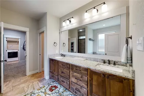 Bath - 3007 Embers Loop, Bryan, TX 77808 photo 1 of 5