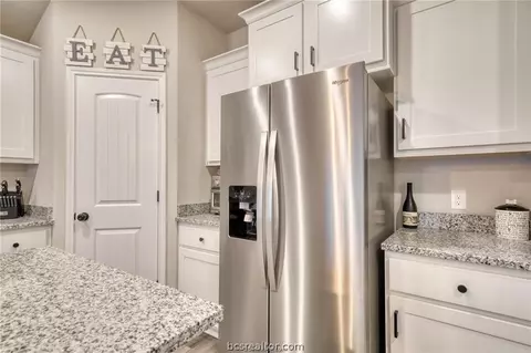 2036 Chief St, Bryan, TX 77807 photo 7