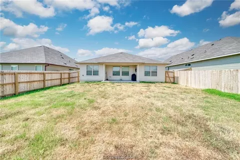 2036 Chief St, Bryan, TX 77807 photo 15